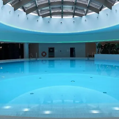 Hanza Apartmenty شقة *
